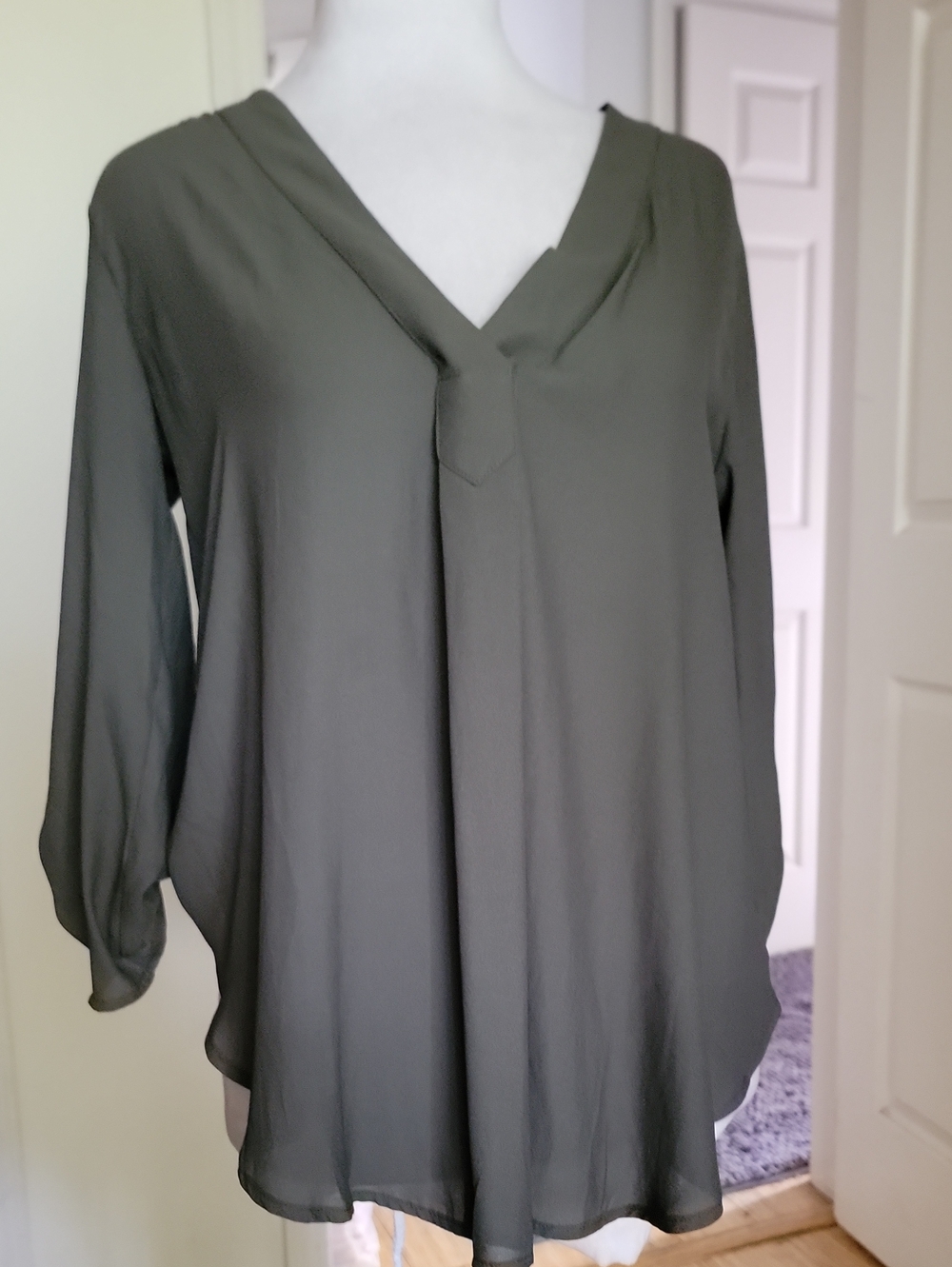 Lush Women’s V-Neck Long Sleeve Blouse - Olive Green